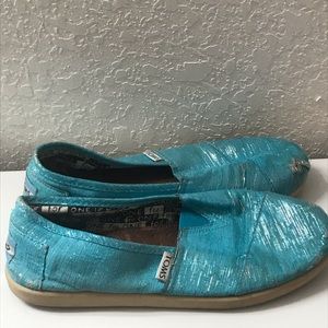 Teal Toms